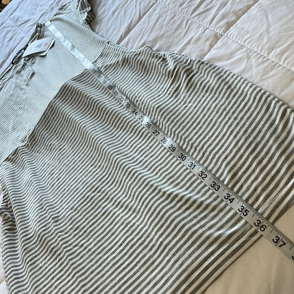Zesica T-Shirt Dress with Pockets NWT Soft Knit, Henley Neckline Gray Stripe S - Picture 9 of 10